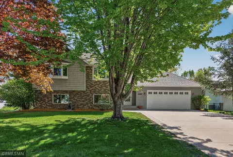5018 Lemire Ln, White Bear Lake, MN 55110