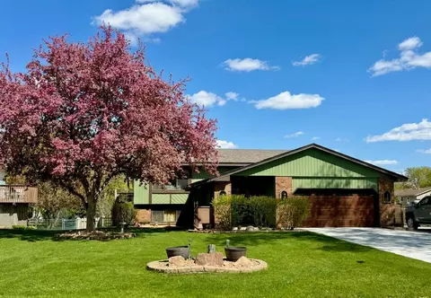 10515 Marmon St NE, Circle Pines, MN 55014