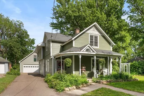 1215 4th Ave S, Stillwater, MN 55082