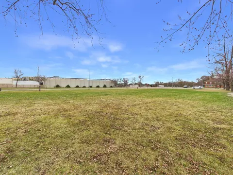 211 Second St SE, Melrose, MN 56352