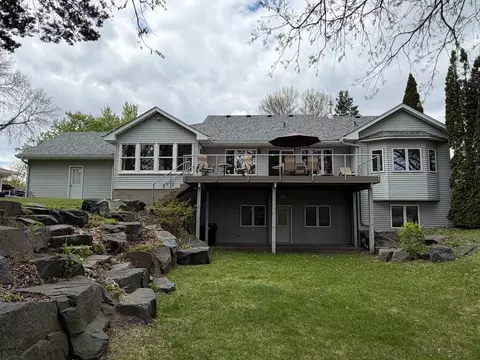 3710 Rum River Dr, Anoka, MN 55303