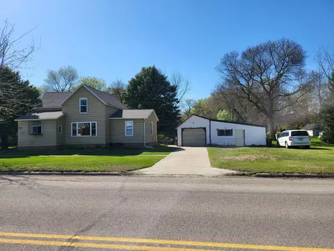205 N Main St, Taunton, MN 56291