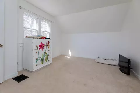 Bedroom - 10 7th Ave N, Fargo, ND 58102 photo 2 of 2