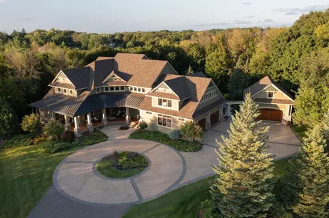 270 N Shore Dr W, Mound, MN 55364