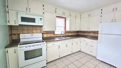 Kitchen - 102 E 9th St, Morris, MN 56267 photo 1 of 5
