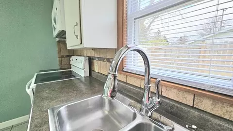 Kitchen - 102 E 9th St, Morris, MN 56267 photo 4 of 5