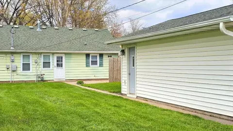 Exterior - 102 E 9th St, Morris, MN 56267 photo 6 of 7
