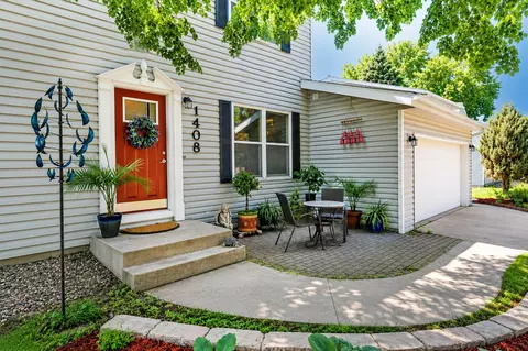 1408 City View Ct NE, Rochester, MN 55906