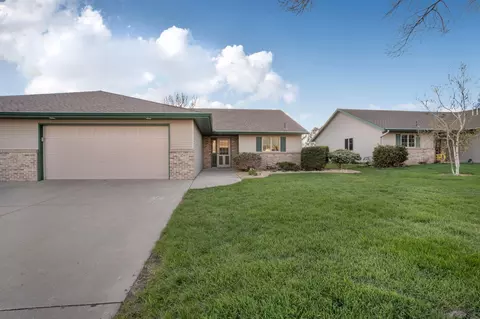2304 SW 10 St, Willmar, MN 56201