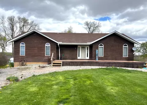 22266 Pheasant Ct, Hutchinson, MN 55350