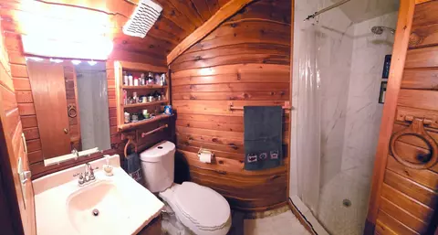 Bath - 17801 Bear Crk, Angle Inlet, MN 56711 photo 1 of 1