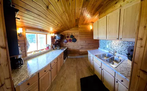 Kitchen - 17801 Bear Crk, Angle Inlet, MN 56711 photo 2 of 3