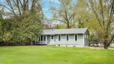 17620 19th Ave N, Plymouth, MN 55447