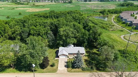 9884 35th St NE, Saint Michael, MN 55376