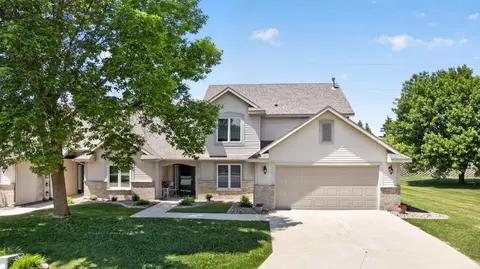 4923 Scattered Pines Ln NW, Rochester, MN 55901