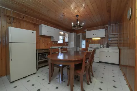 Kitchen - 8355 Paradise Beach Rd, Brainerd, MN 56401 photo 2 of 2