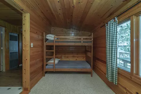 Bedroom - 8355 Paradise Beach Rd, Brainerd, MN 56401 photo 4 of 5
