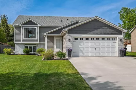 633 108th Ave NW, Coon Rapids, MN 55448