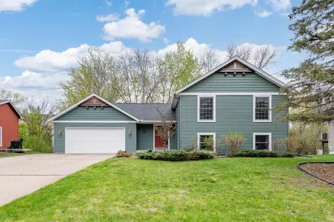 10135 47th Ave N, Plymouth, MN 55442