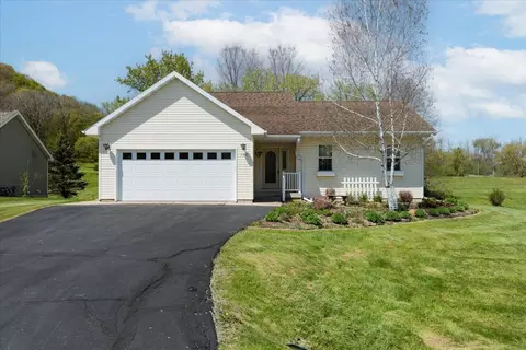 102 Eau Galle Dr, Elmwood, WI 54740