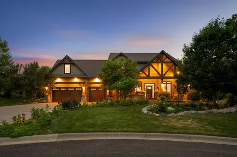 15270 Branch Cir, Burnsville, MN 55306