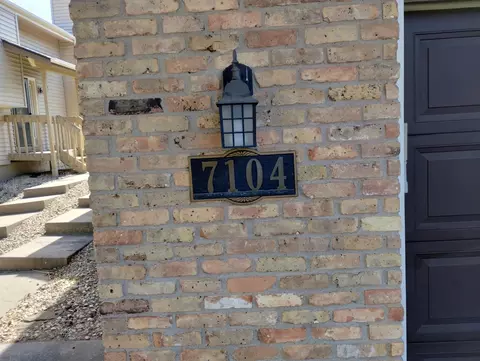 7104 Unity Ave N, Brooklyn Center, MN 55429