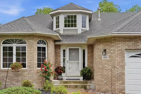4166 Thornhill Ln, Vadnais Heights, MN 55127