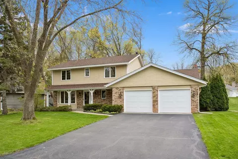 3385 Rosewood Ln N, Plymouth, MN 55441