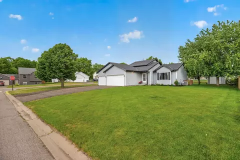 301 Elm St SW, Isanti, MN 55040