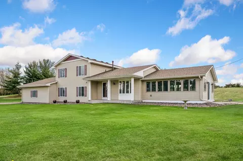 22478 Quincy St NE, Cedar, MN 55011