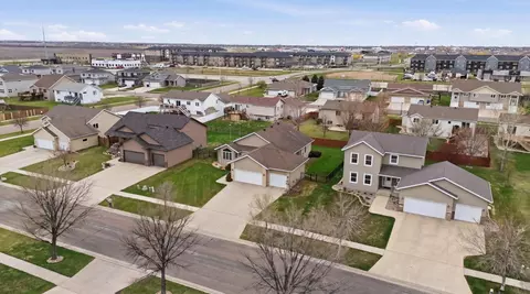 View/Area - 4875 43rd St S, Fargo, ND 58104 photo 4 of 11