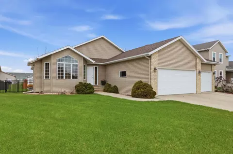 Exterior - 4875 43rd St S, Fargo, ND 58104 photo 2 of 7