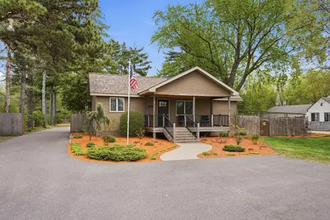 1773 Geneva Ave N, Oakdale, MN 55128