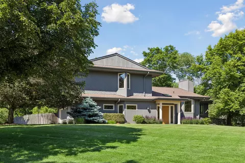 5931 Creek Pt, Minnetonka, MN 55345
