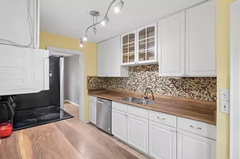 Kitchen - 1415 Oak St, Brainerd, MN 56401 photo 1 of 3