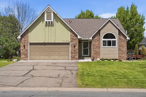 7135 Upper 157th St W, Apple Valley, MN 55124