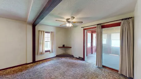 Living - 406 Giles Pl, Albert Lea, MN 56007 photo 3 of 4