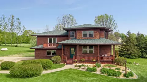 392 Old Cemetery Rd, River Falls, WI 54022