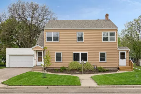 235 Dakota St, West Saint Paul, MN 55118