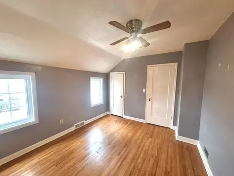 Bedroom - 911 Emmerling Ave, Walhalla, ND 58282 photo 4 of 7