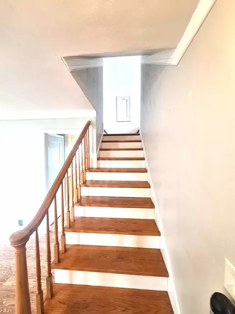 Entry Way - 911 Emmerling Ave, Walhalla, ND 58282 photo 1 of 1