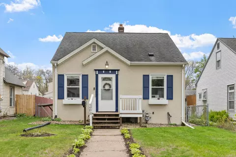 264 Haskell St E, West Saint Paul, MN 55118