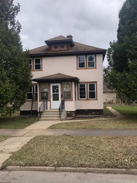 2626 6th Ave E, Hibbing, MN 55746
