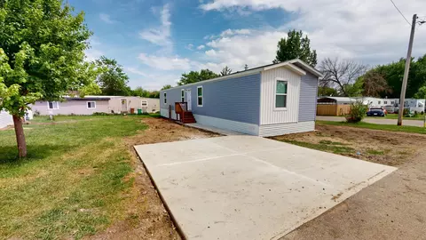2401 Gene Ave, Albert Lea, MN 56007