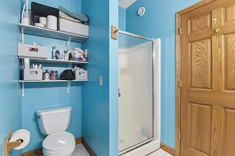 Bath - 11 Moon Cir, Saint Cloud, MN 56301 photo 3 of 4