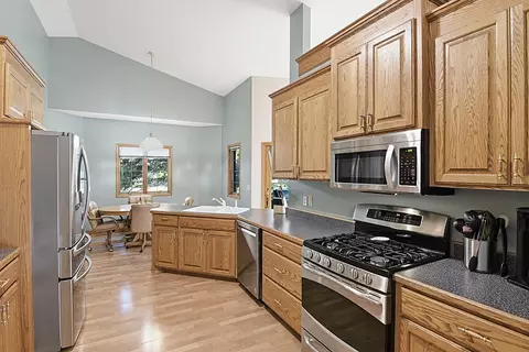 Kitchen - 11 Moon Cir, Saint Cloud, MN 56301 photo 1 of 4
