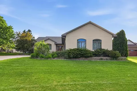 Exterior - 11 Moon Cir, Saint Cloud, MN 56301 photo 2 of 7