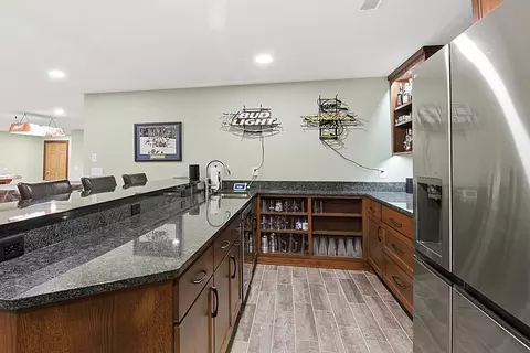 Kitchen - 11 Moon Cir, Saint Cloud, MN 56301 photo 4 of 4