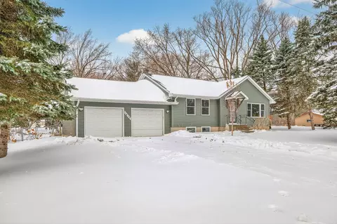 1612 Goodview Ave N, Oakdale, MN 55128