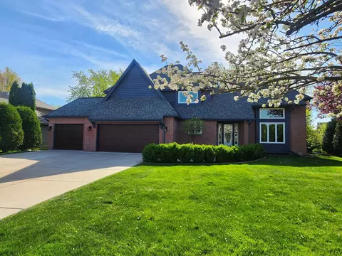 6050 Dallas Ln N, Plymouth, MN 55446